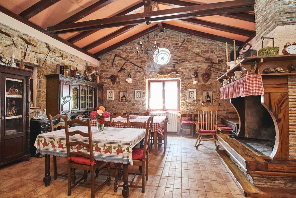 אומאג B&B Carmela מראה חיצוני תמונה