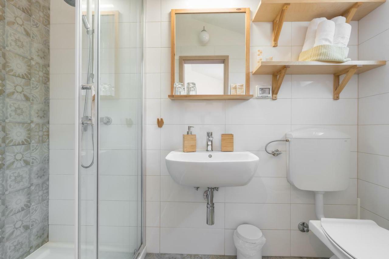 אומאג B&B Carmela חדר תמונה