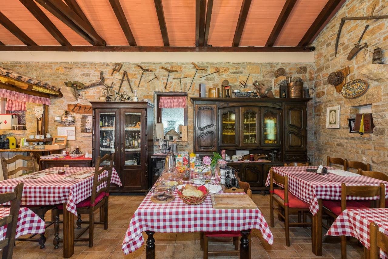 אומאג B&B Carmela מראה חיצוני תמונה