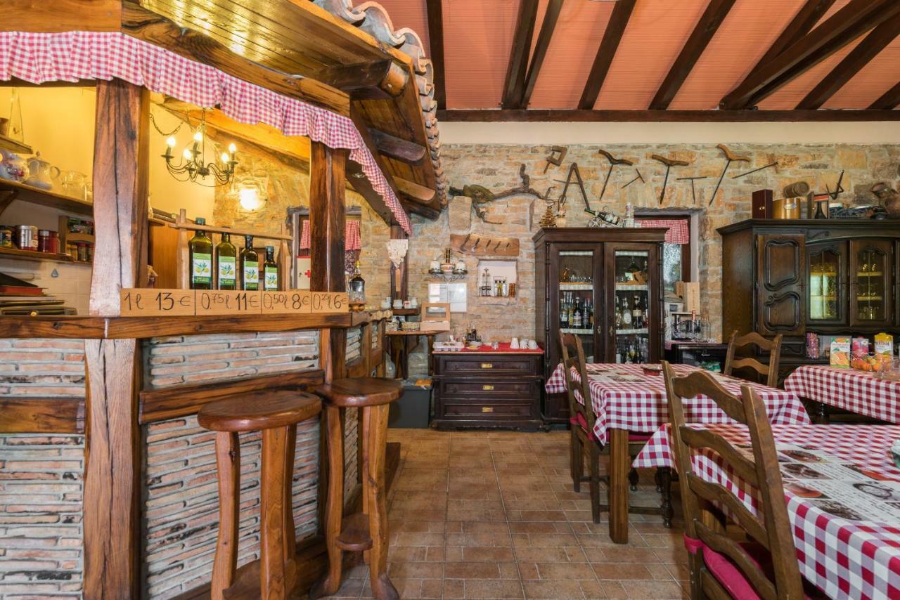 אומאג B&B Carmela מראה חיצוני תמונה