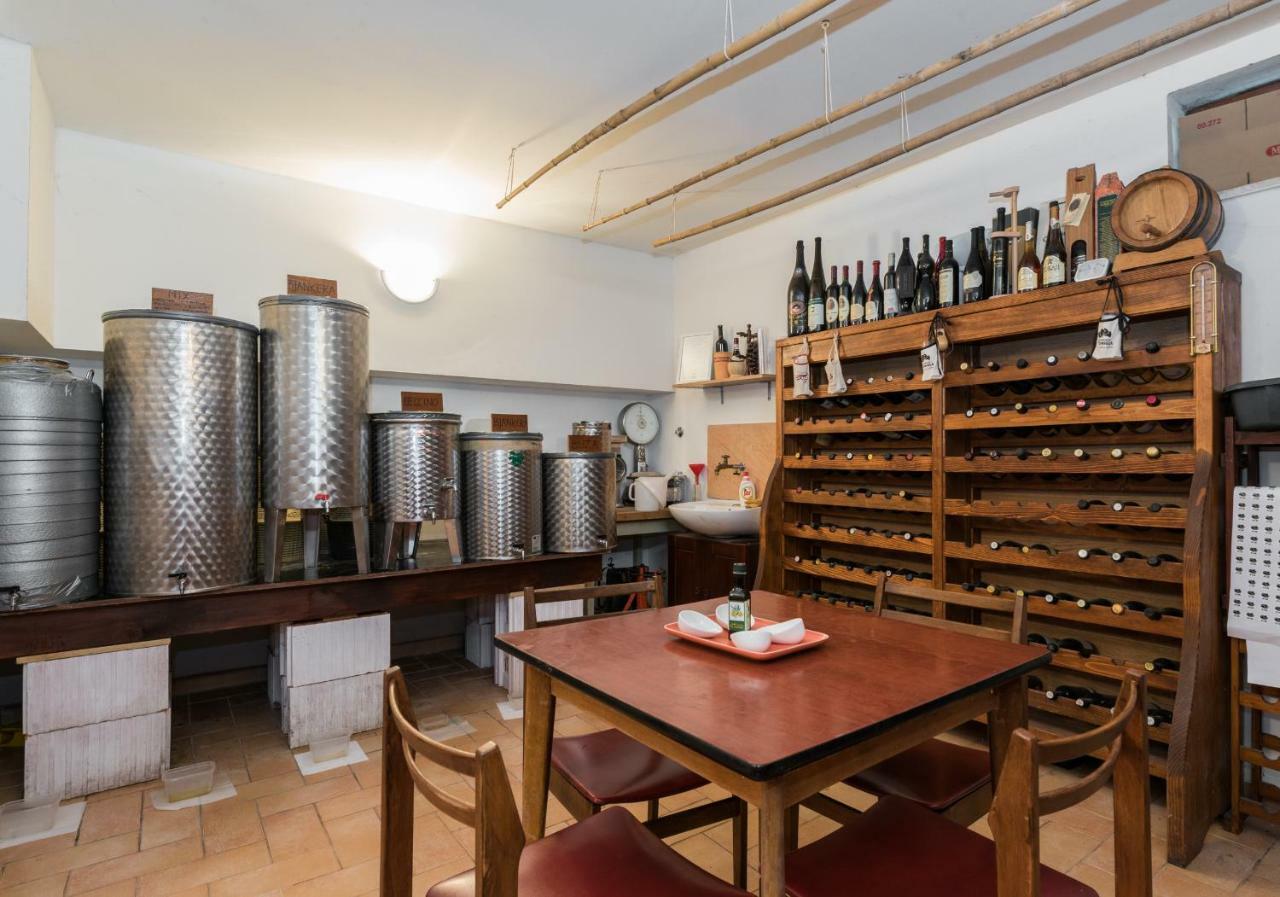 אומאג B&B Carmela מראה חיצוני תמונה